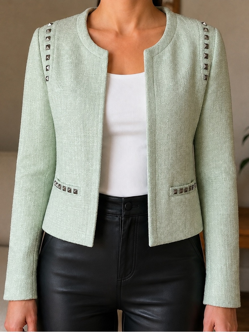 New with tags Arden B mint green bouclé jacket in women’s size Medium 💚